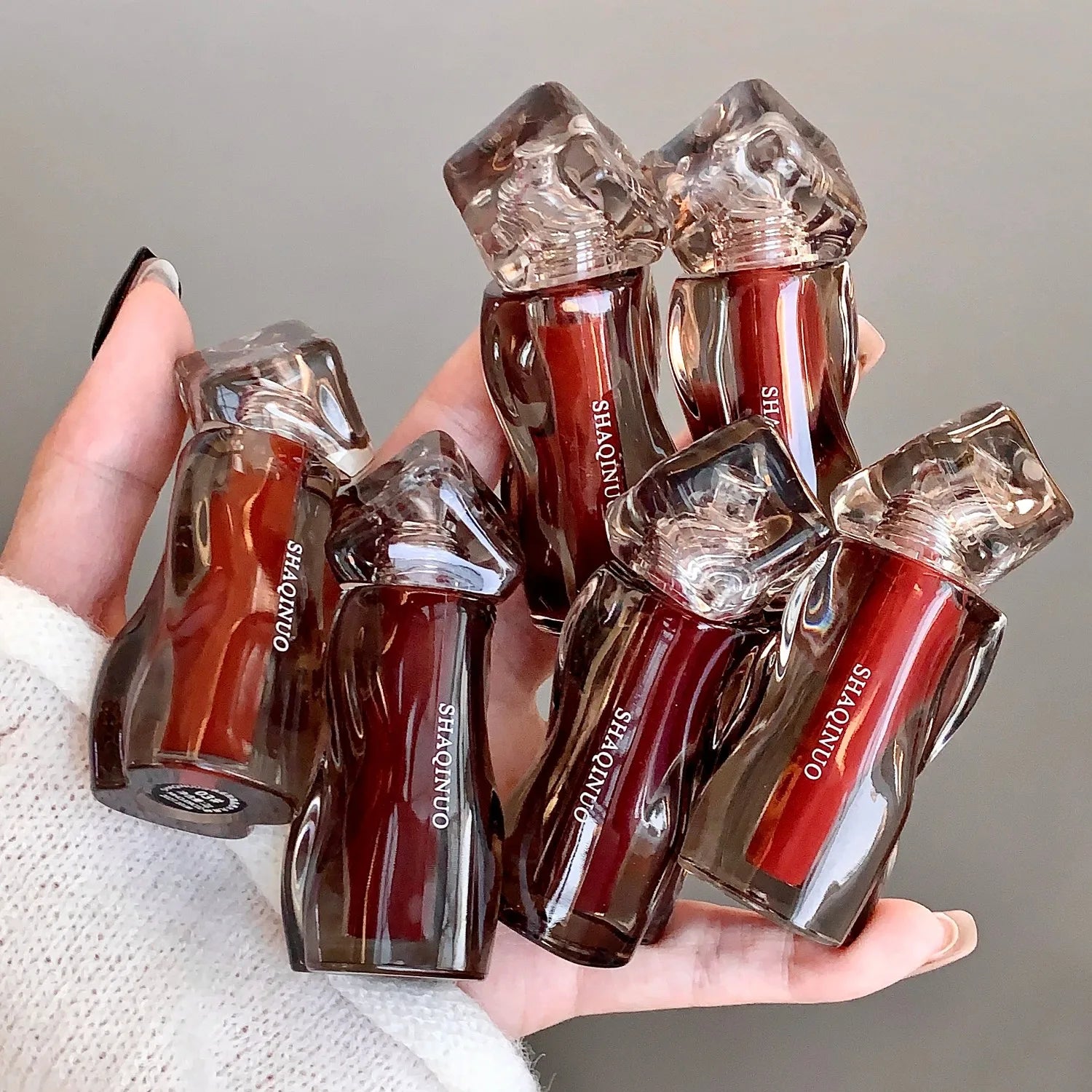 6-Color Moisturizing Plumping Lip Gloss – Shimmering Dewy Non-Greasy Finish