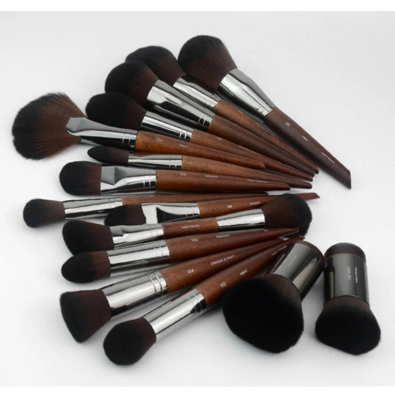 Flat Foundation & Blusher Brush – Makeup Blender Tool