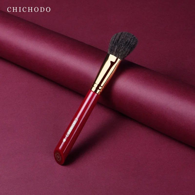 Red Rose 010 Luxury Contour Makeup Brush – Soft Hair