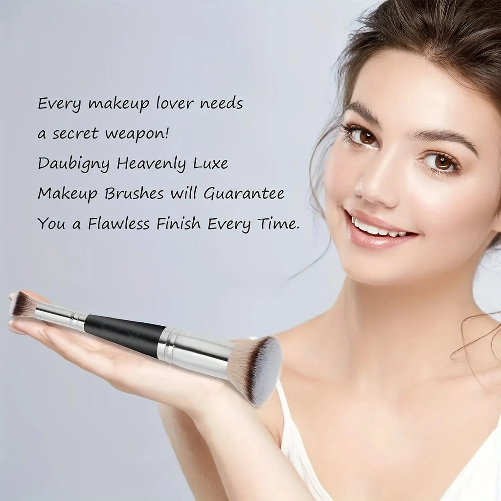 2-in-1 Foundation & Concealer Brush