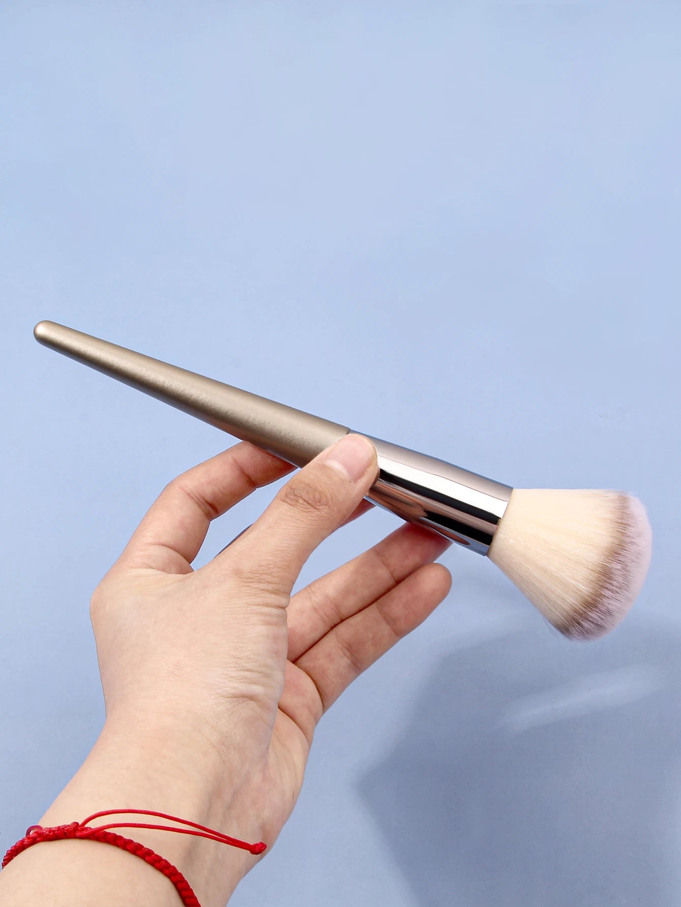 Soft Large Powder & Blush Brush with Wooden Handle
