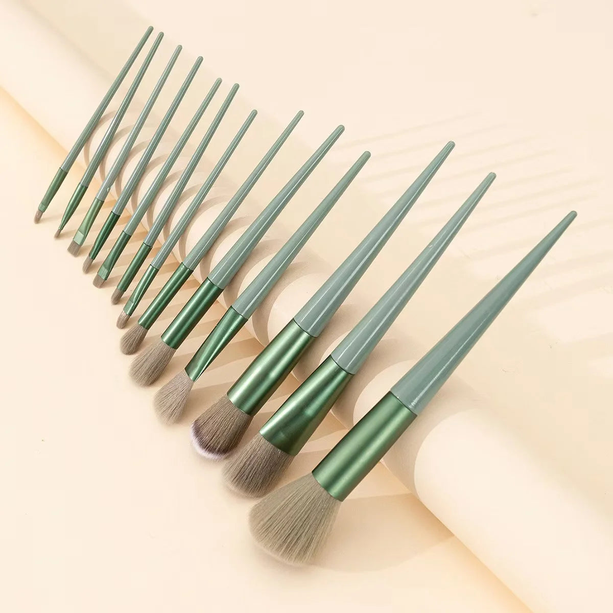 13-Piece Ultra Soft Makeup Brush Set – Face & Eye Tools