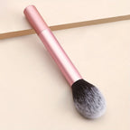 Luxury Blush Brush – Sculpt & Define for a Refined, Radiant Look
