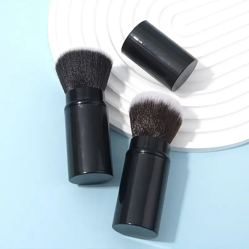 Premium Retractable Kabuki Brush – Blusher, Powder & Concealer Applicator