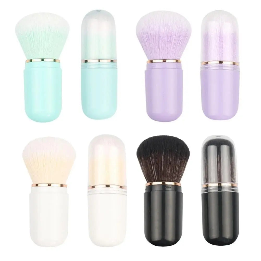 Luxury Retractable Kabuki Brush – Compact, Multifunctional & Elegant