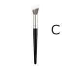 Multifunctional Stippling Makeup Brush – Foundation, Blush & Concealer