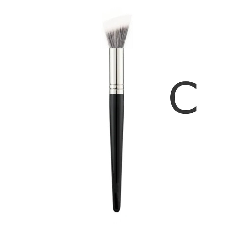 Multifunctional Stippling Makeup Brush – Foundation, Blush & Concealer