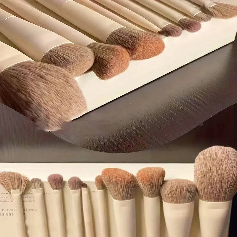 10-Piece Premium Makeup Brush Set – Face & Eye Tools