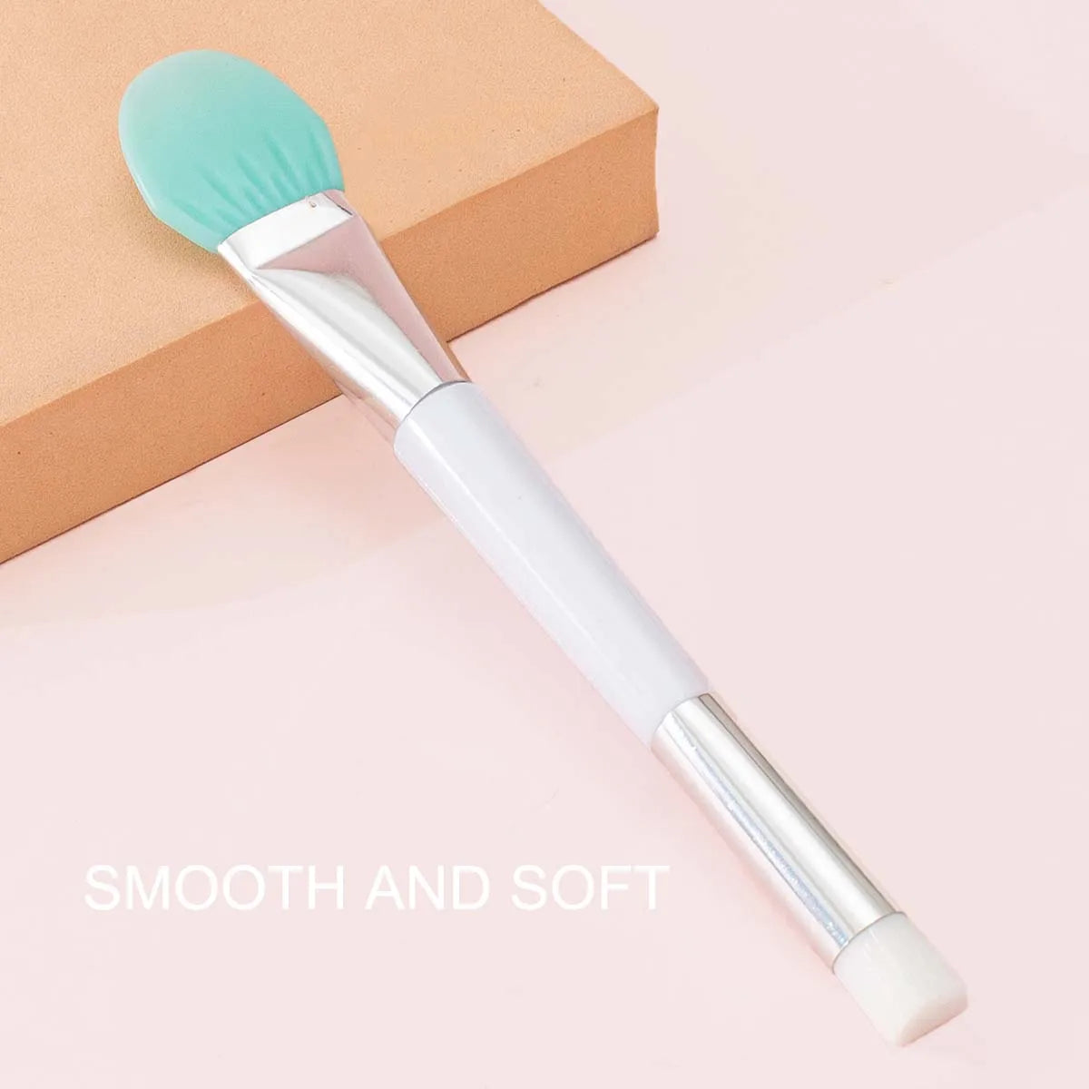Double-Ended Silicone & Bristle Face Mask Brush