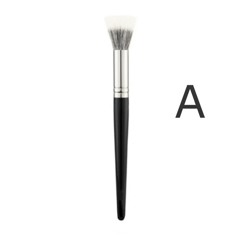 Multifunctional Stippling Makeup Brush – Foundation, Blush & Concealer