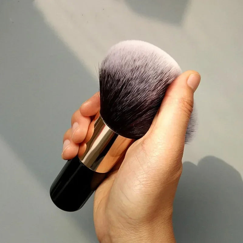 Professional Loose Powder Brush – Large, Multifunctional for Blush, Sculpting & Bronzer