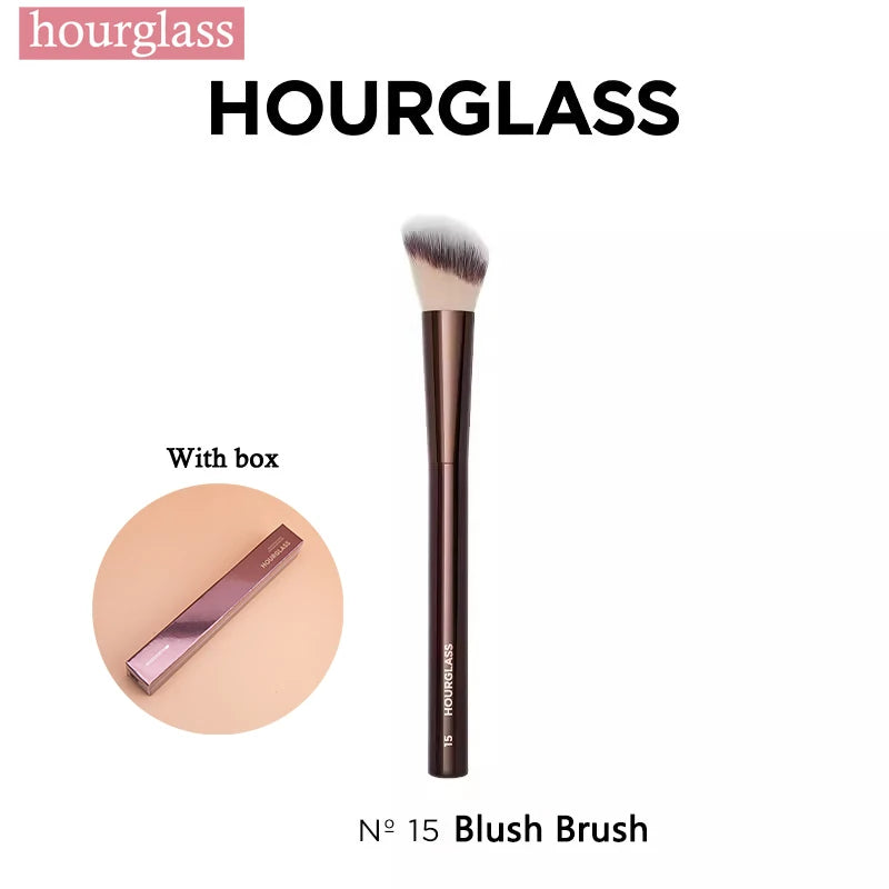 Hourglass No.15 Angled Blush & Contour Brush – Cream & Liquid Makeup Tool