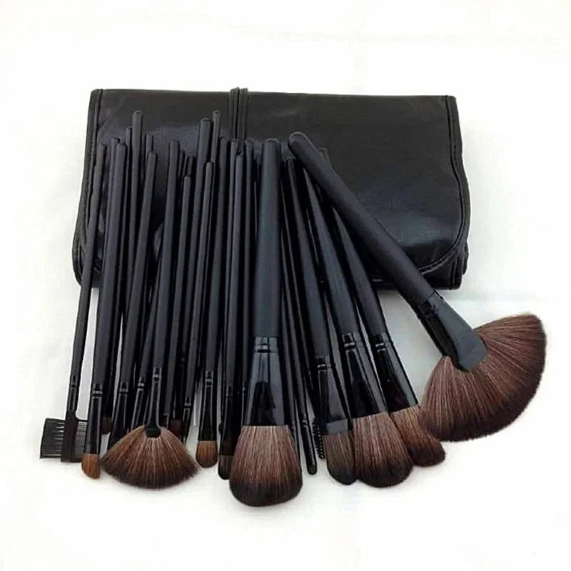 24-Piece Luxe Makeup Brush Set: Precision for Perfect Beauty