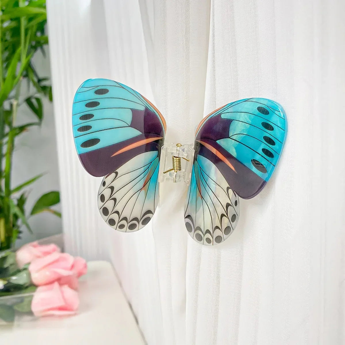 DuoShang Sweet Simulated Butterfly Hair Claw – Colorful Acrylic Hair Clip for Women