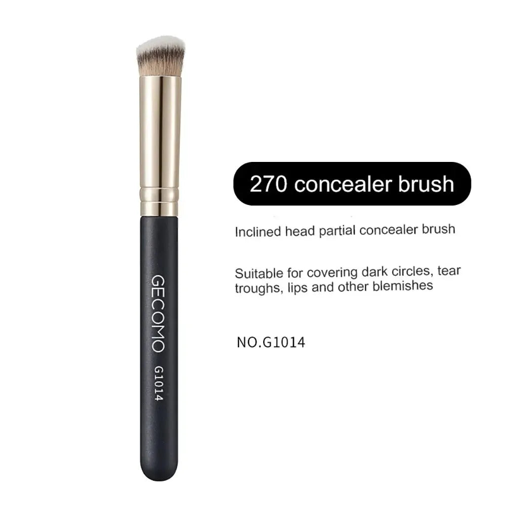 Angled Concealer Brush – Soft, Precision Coverage for Blemishes & Acne Marks