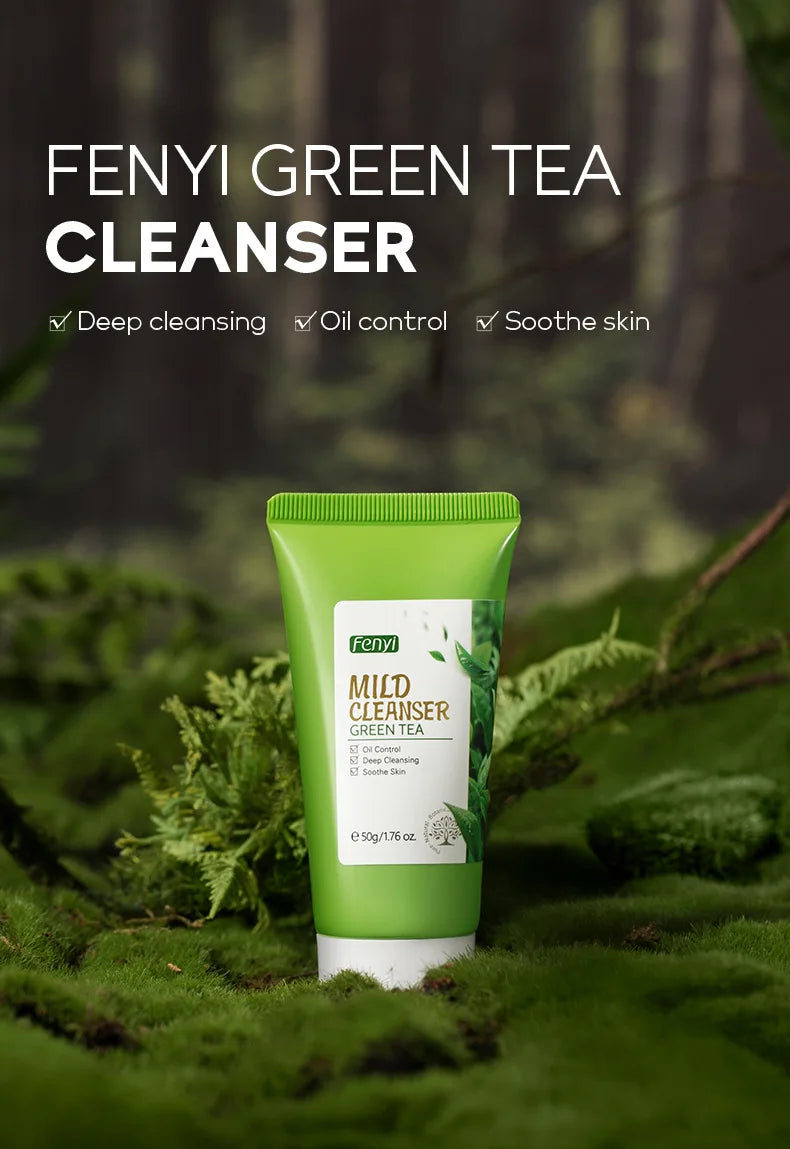 Vitamin C Facial Cleanser – Deep Cleansing, Moisturizing, Blackhead Removal Skincare Foam