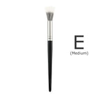 Multifunctional Stippling Makeup Brush – Foundation, Blush & Concealer