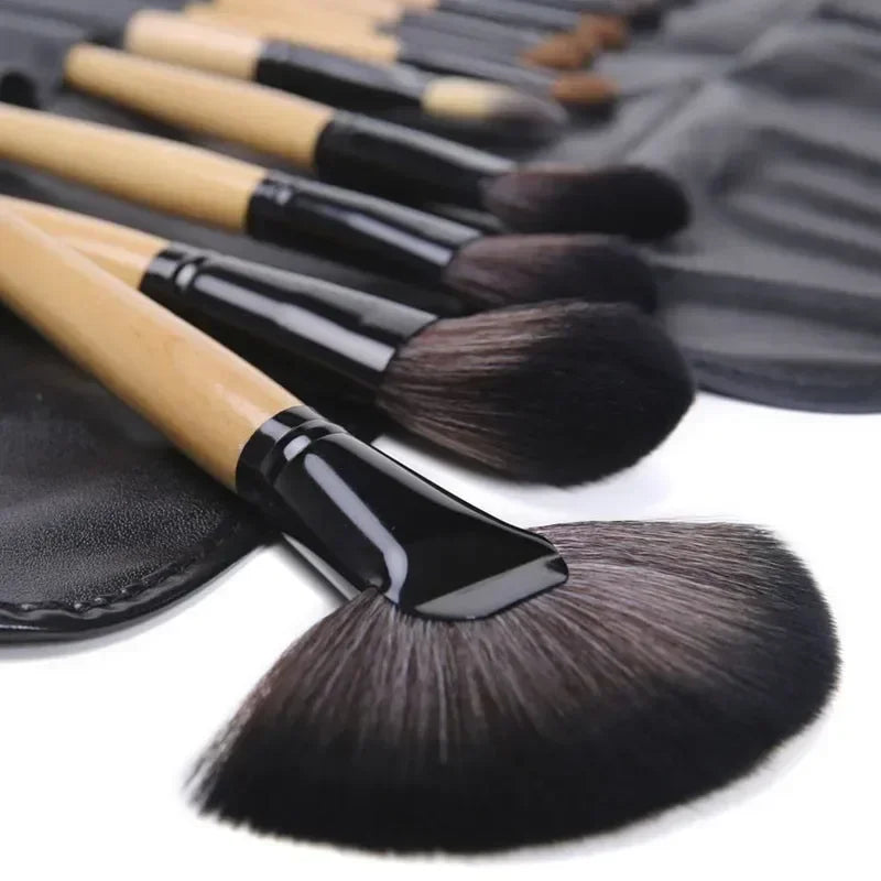 24-Piece Luxe Makeup Brush Set: Precision for Perfect Beauty