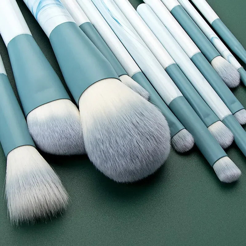 12Pcs Soft Makeup Brushes Set – Foundation, Blush, Powder, Eyeshadow, Concealer & Blending Tools