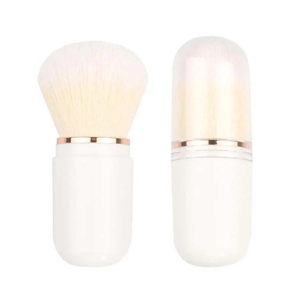 Luxury Retractable Kabuki Brush – Compact, Multifunctional & Elegant