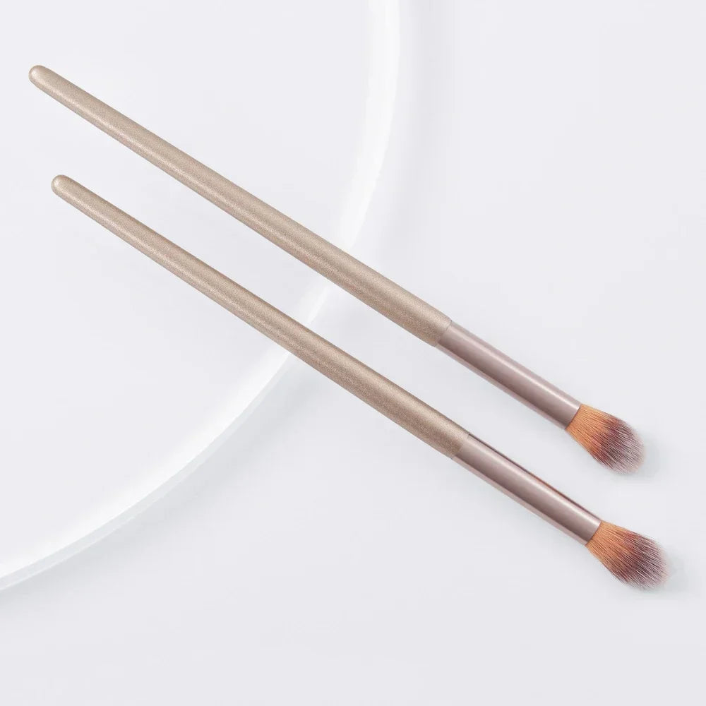 2-Piece Professional Nose Shadow & Highlight Brush Set