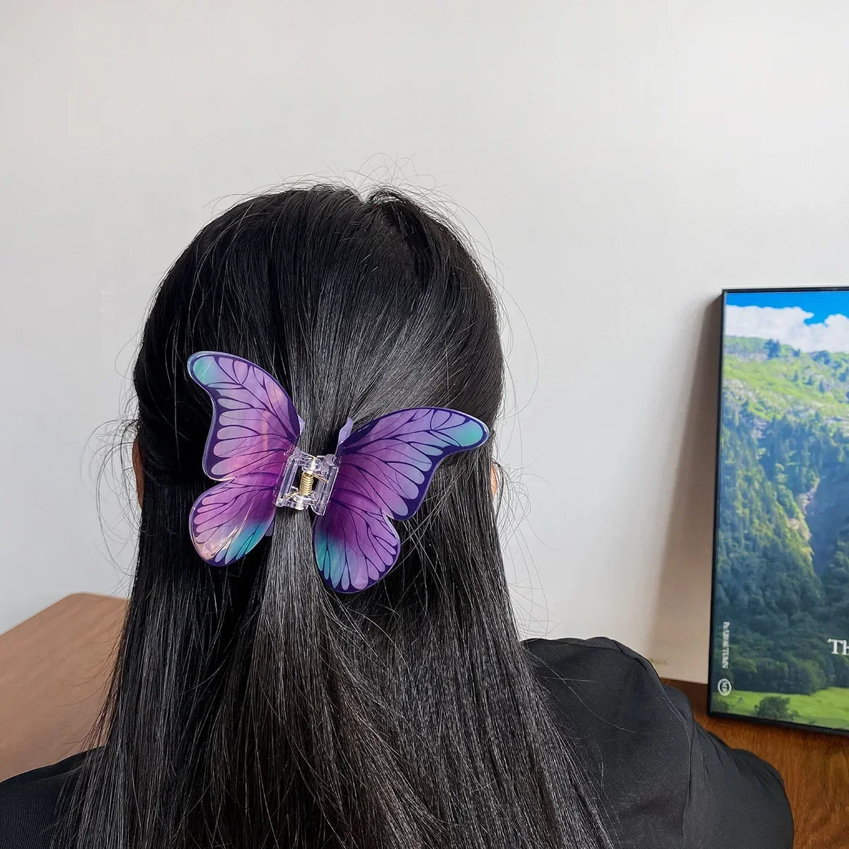 DuoShang Sweet Simulated Butterfly Hair Claw – Colorful Acrylic Hair Clip for Women