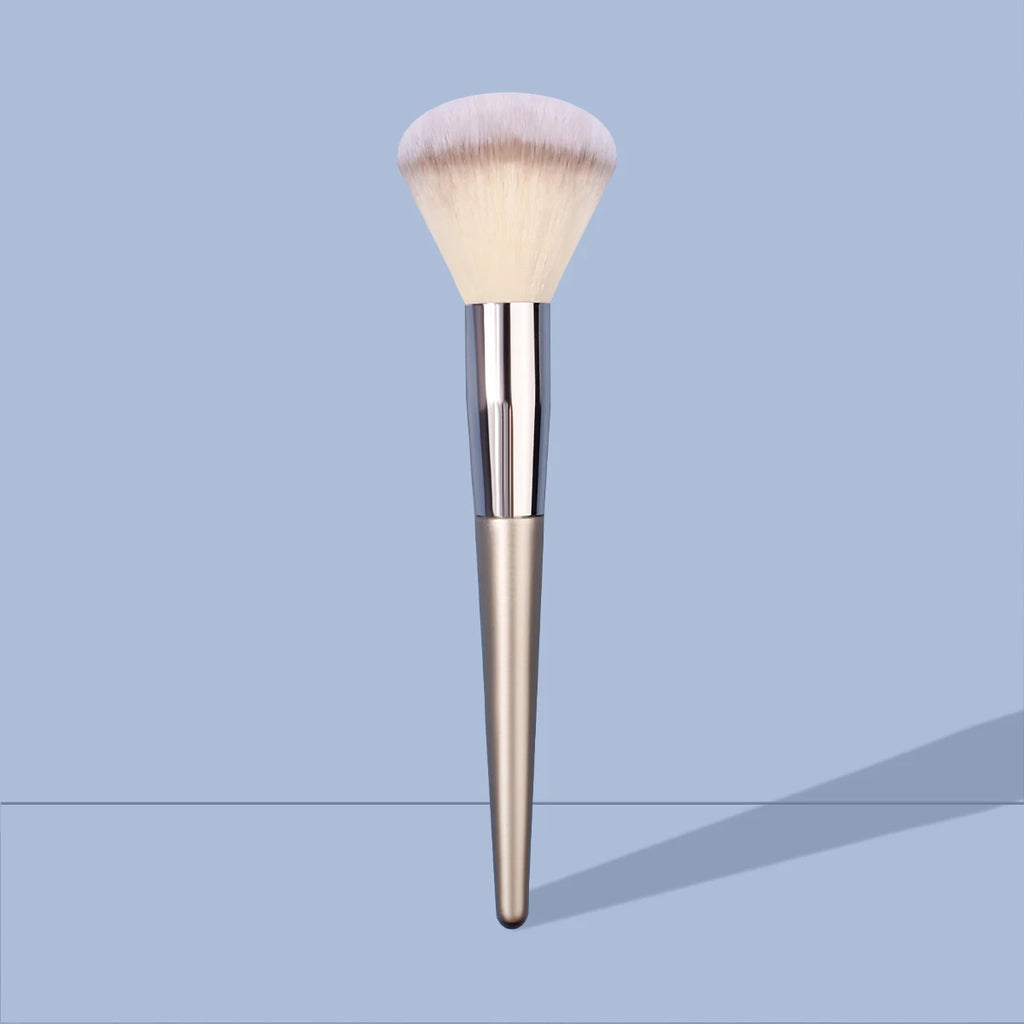 Soft Large Powder & Blush Brush with Wooden Handle