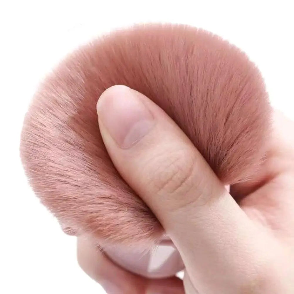 Portable Mini Retractable Makeup Brush – Blush, Powder & Foundation Tool