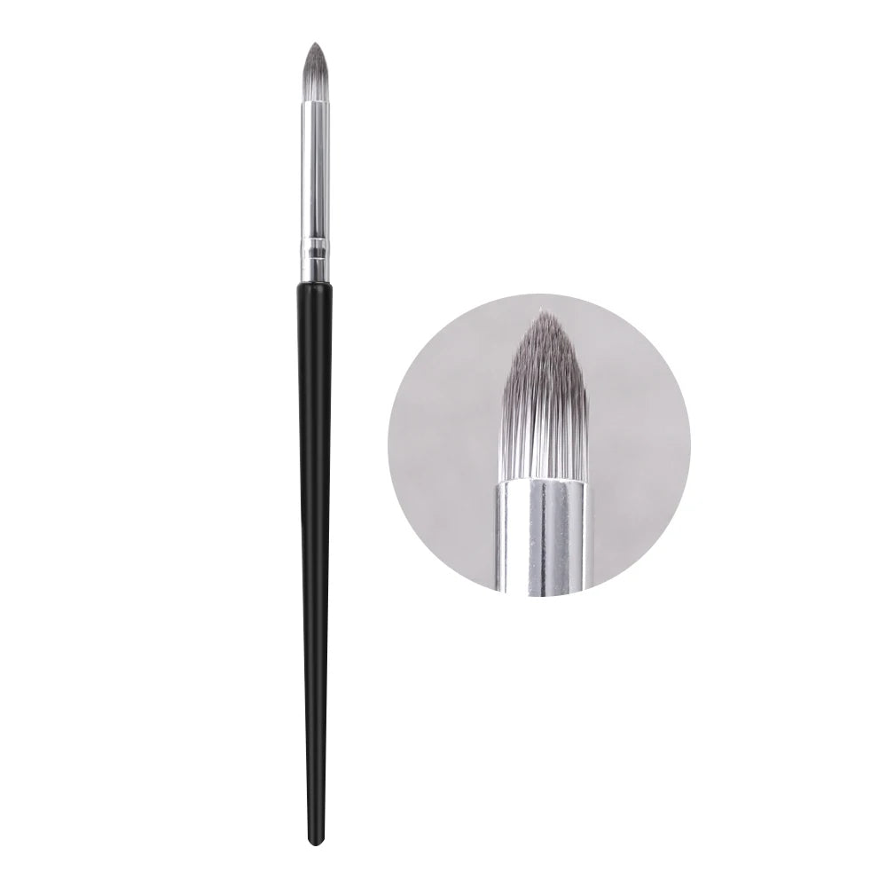 Triangle Concealer Brush – Dark Circle & Lacrimal Sulcus Coverage