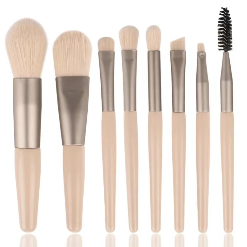 8-Piece Makeup Brush Set – Portable Foundation, Blush & Concealer Beauty Tools