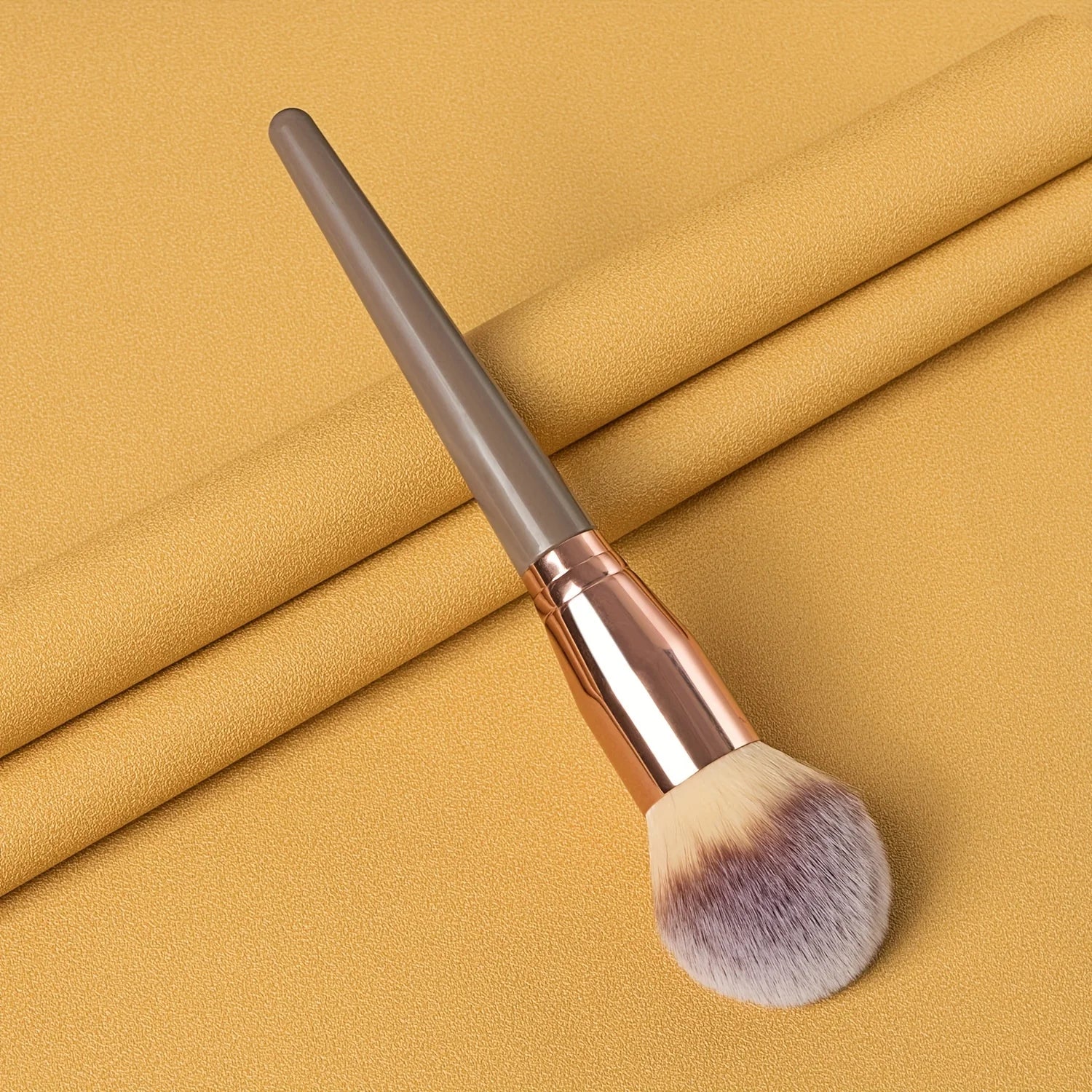Large Face Brush for Powder, Foundation & Blush