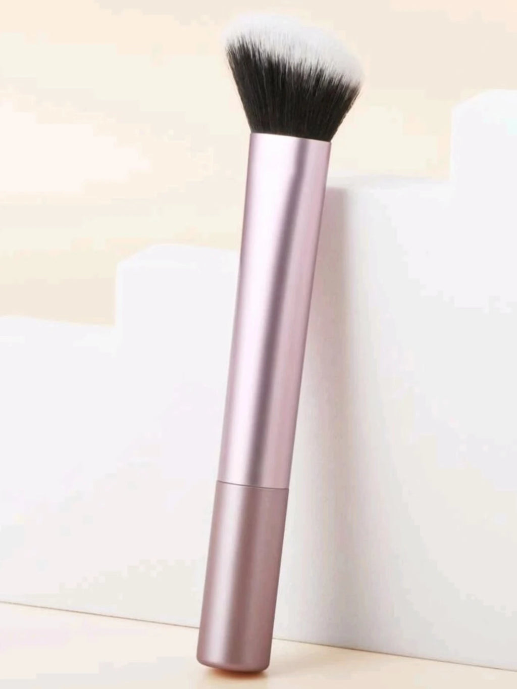 Angled Contouring & Blush Brush – Soft, Beveled Blending Face Brush