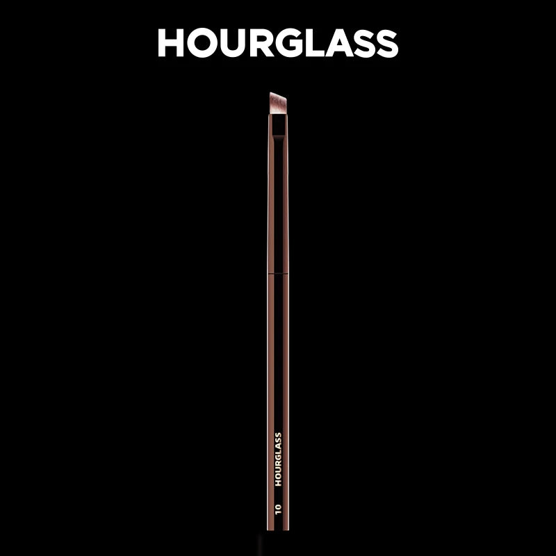 Hourglass No.10 Angled Eyeliner & Brow Brush – Soft Fiber, Single Eye Brush