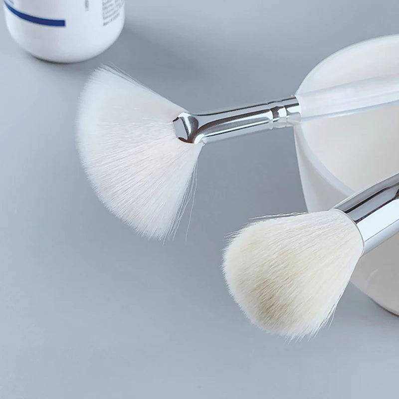 Portable Facial Cleansing & Massage Brush – Soft Bristles, Face & Mask Applicator