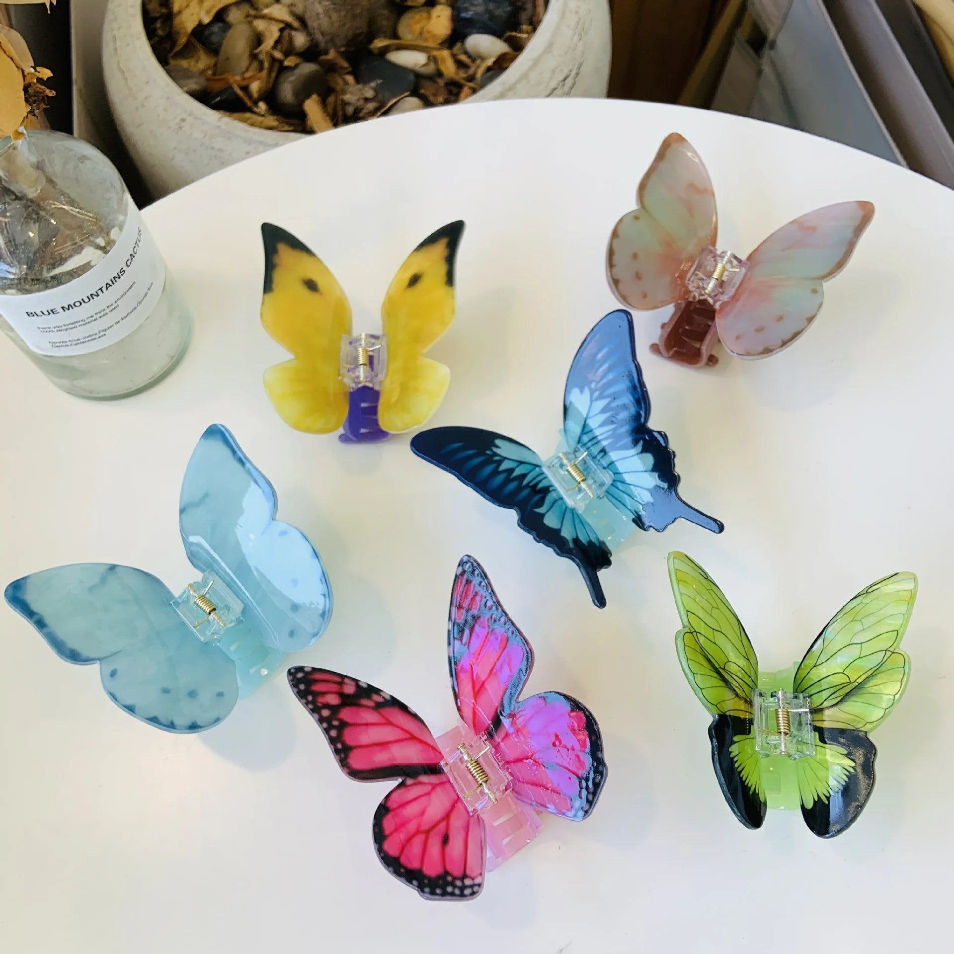 DuoShang Sweet Colorful Simulated Butterfly Acrylic Hair Claw – Cute Crab Clips for Women & Girls