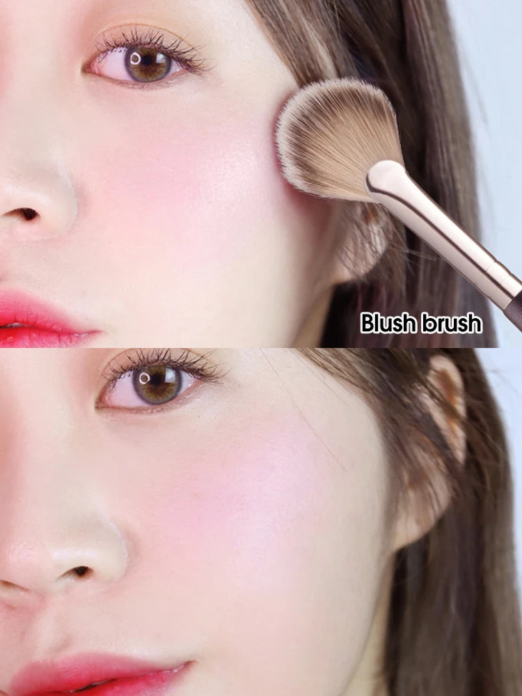 High-Gloss Powder Blush Brush – Soft, Easy-Apply Makeup Tool